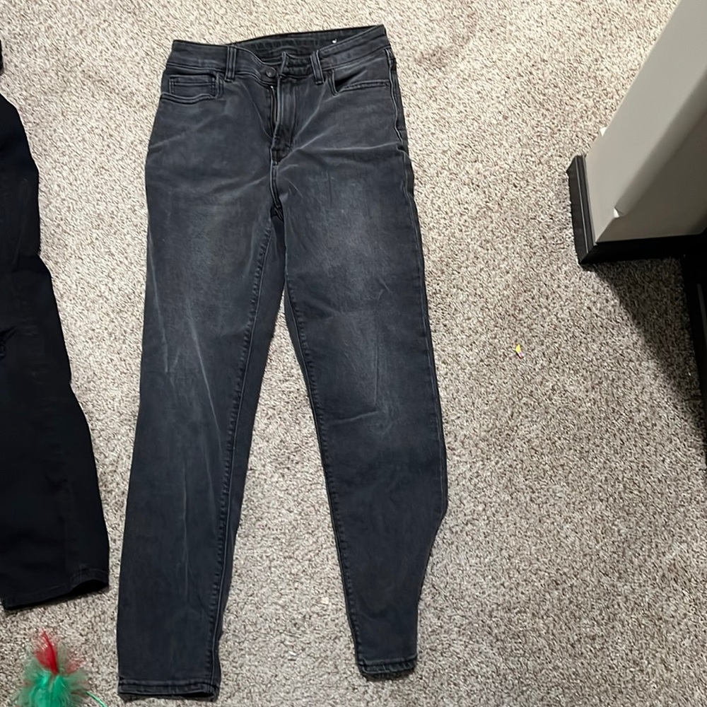 Back American eagle mom jeans. No rips. Never worn.